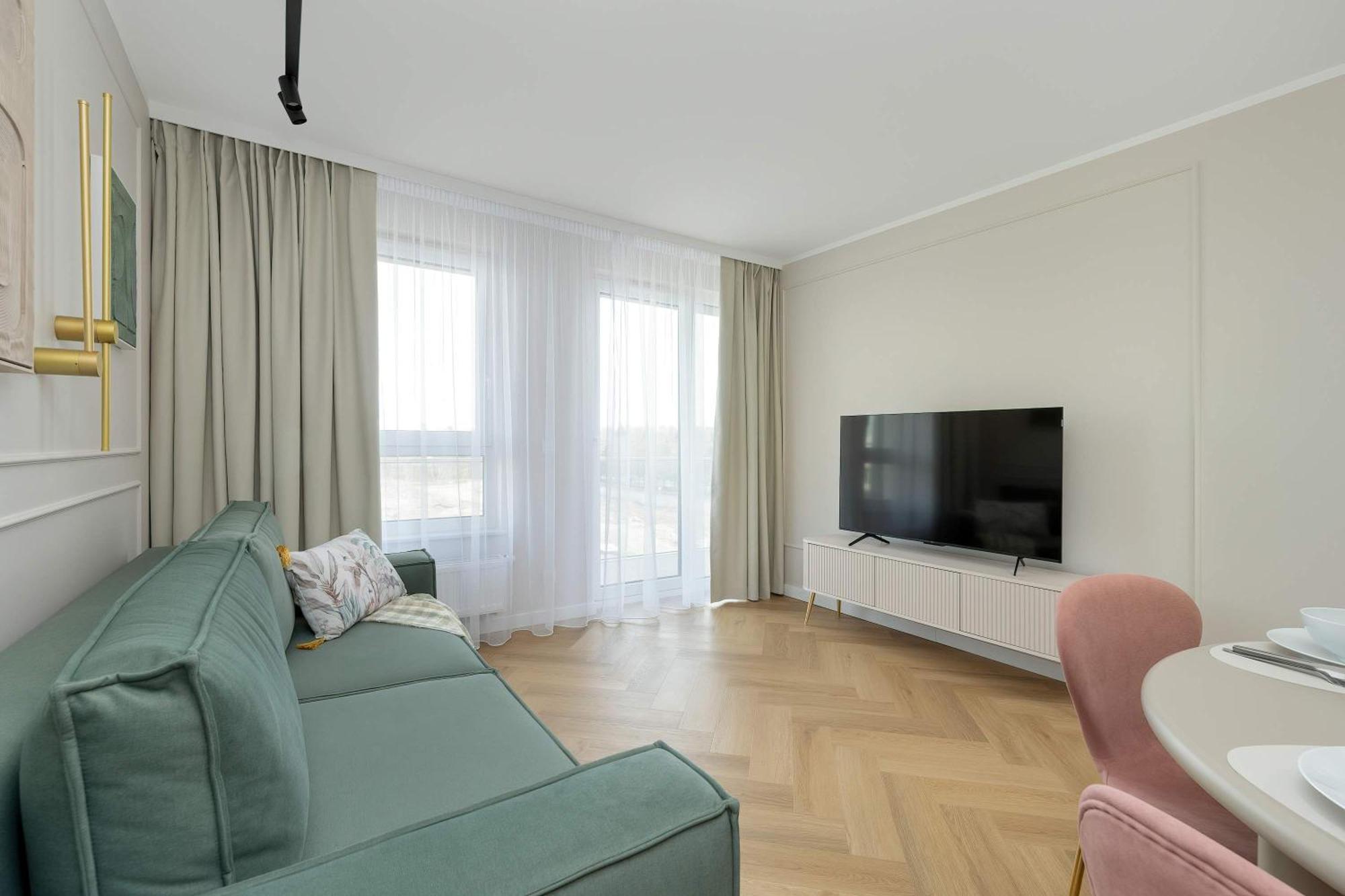 Kolumba Charming With Balcony & Parking In By Renters *